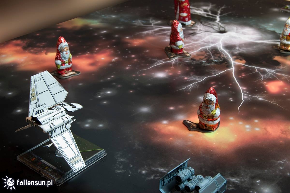 FallenSun - Santa - Star Wars - Xwing - Warhammer - MerryXmas